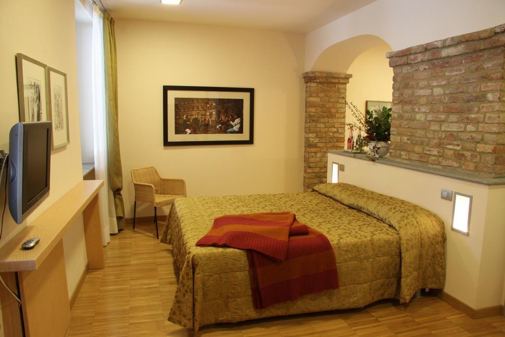 Locanda Dell'Arte Solonghello ภายนอก รูปภาพ