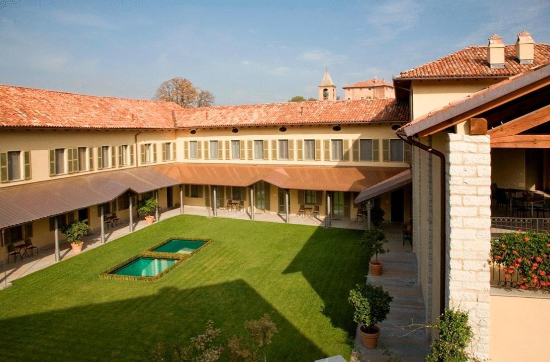 Locanda Dell'Arte Solonghello ภายนอก รูปภาพ